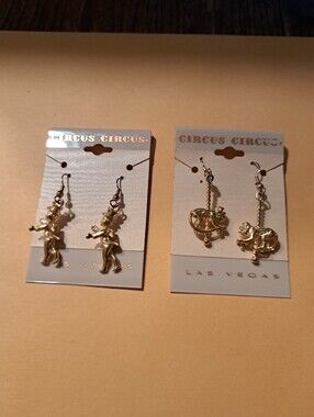New Circus Circus Las Vegas Gold Tone Flying Cupid And Carousel Monkey Earrings